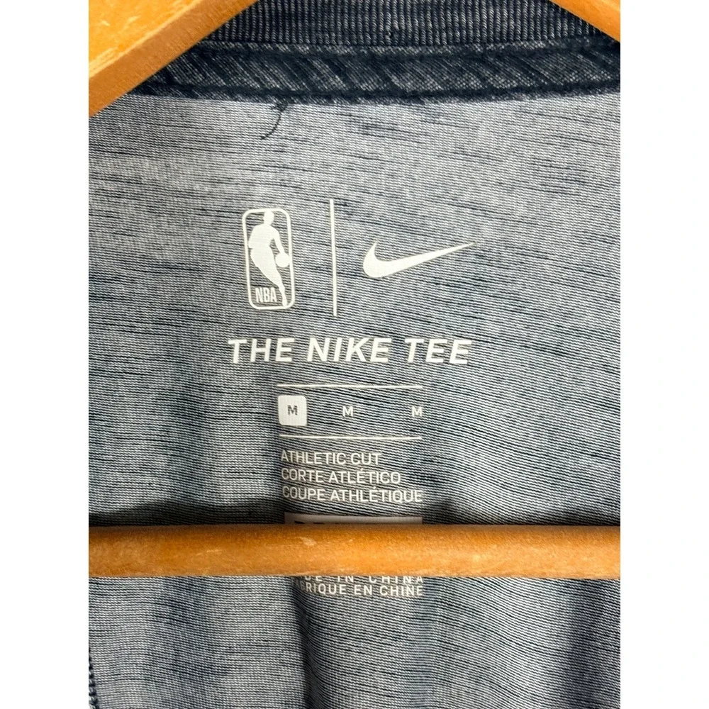 Nike Cleveland Cavaliers NBA Dri-FIT Long Sleeve Shirt Mens Medium Charcoal Grey